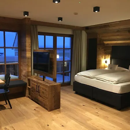 Appartements Innerkofler Mountain Home Innichen Buitenkant foto
